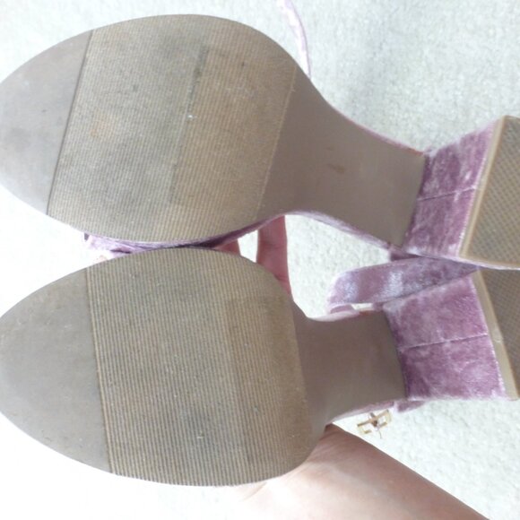 FOREVER 21 light lilac velvet chunky platform heels - Picture 7 of 11